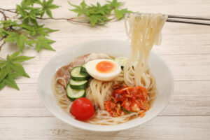 冷麺を家で手軽に楽しむ方法!おすすめの市販品と選び方のポイント