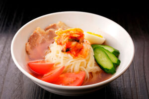 冷麺に合う酢の種類を徹底解説!おすすめの酢も紹介